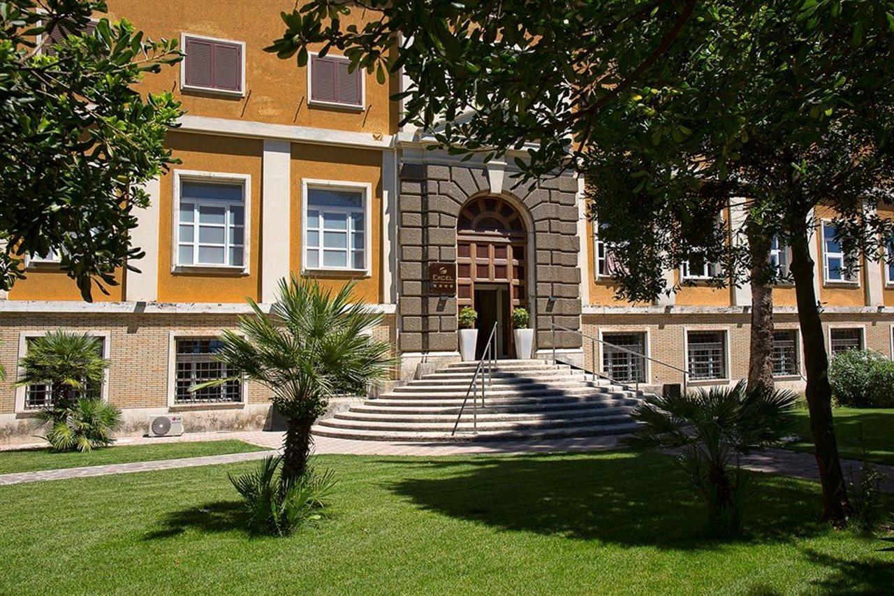 Lh Hotel Excel Roma Montemario Bagian luar foto